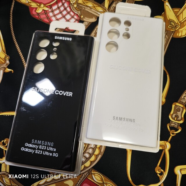 Galaxy(ギャラクシー)のSamsung Galaxy S23 Ultra ロゴ入り純正シリコンケース 白 スマホ/家電/カメラのスマホアクセサリー(Androidケース)の商品写真