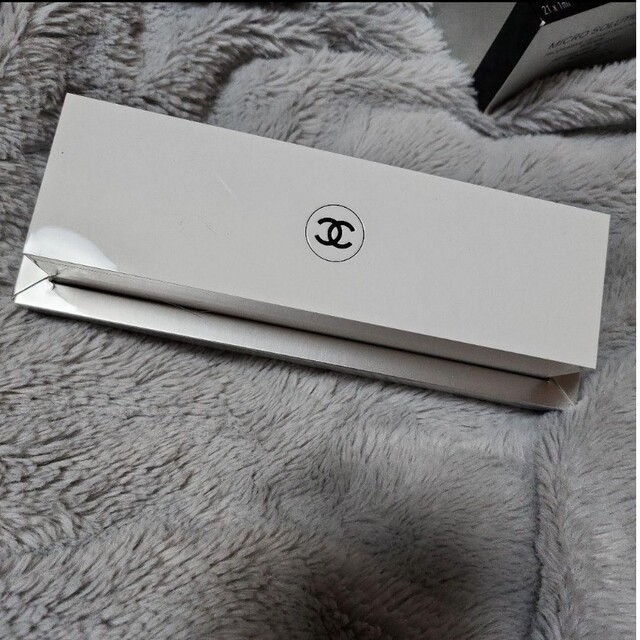 CHANEL(シャネル)のCHANEL トリートメント美容液 希少 コスメ/美容のスキンケア/基礎化粧品(美容液)の商品写真