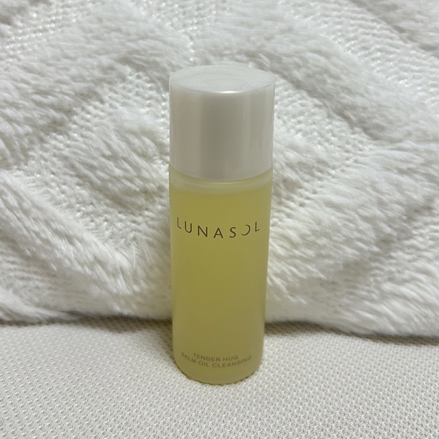 LUNASOL(ルナソル)のルナソル テンダーハグ バームオイルクレンジング ミニサイズ(30ml) コスメ/美容のスキンケア/基礎化粧品(クレンジング/メイク落とし)の商品写真