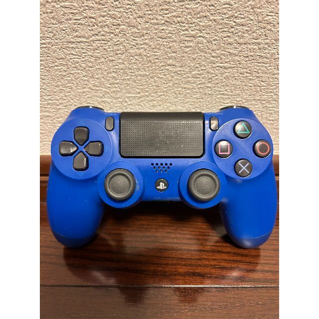 SONY(ソニー)のソニー PS4 PlayStation4 Pro 本体 CUH-7000B エンタメ/ホビーのゲームソフト/ゲーム機本体(家庭用ゲーム機本体)の商品写真