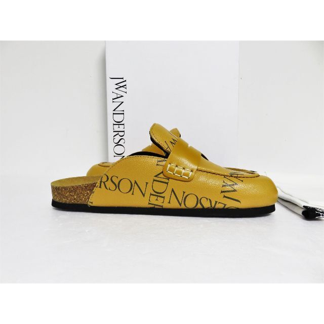 J.W.ANDERSON(ジェイダブリューアンダーソン)の定価6.8万 JW ANDERSON Logo Print Mules 38 レディースの靴/シューズ(ミュール)の商品写真