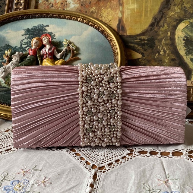 René(ルネ)の未使用タグ付　ピンク　パールいっぱいのパーティーバッグ レディースのバッグ(ショルダーバッグ)の商品写真