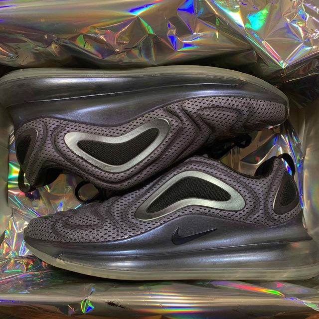 NIKE AIR MAX 720  30cm