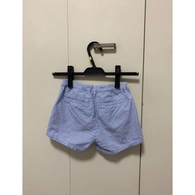 GAP Kids(ギャップキッズ)のギャップGapKidsショートパンツ120〜130水色×白ストライプサッカー生地 キッズ/ベビー/マタニティのキッズ服女の子用(90cm~)(パンツ/スパッツ)の商品写真