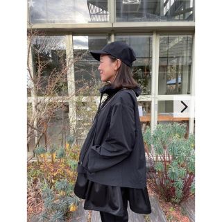 BIRTHDAY BASH - 【新品】BIRTHDAYBASH HOODIE FRILL JUMPER の BIRTHDAY BASH - 【新品】BIRTHDAYBASH HOODIE FRILL JUMPER の