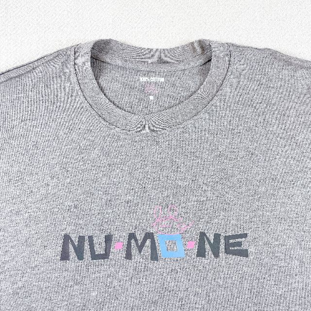 【シール付】NU-MO-NE☆Tシャツ（グレー・Mサイズ） レディースのトップス(Tシャツ(半袖/袖なし))の商品写真