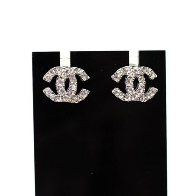 第一ネット シャネル ピアス q7 ラインストーン シルバー CHANEL 美品