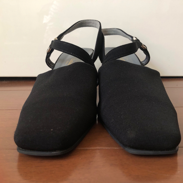バックベルトパンプス　撥水加工　t.inaba レディースの靴/シューズ(ハイヒール/パンプス)の商品写真