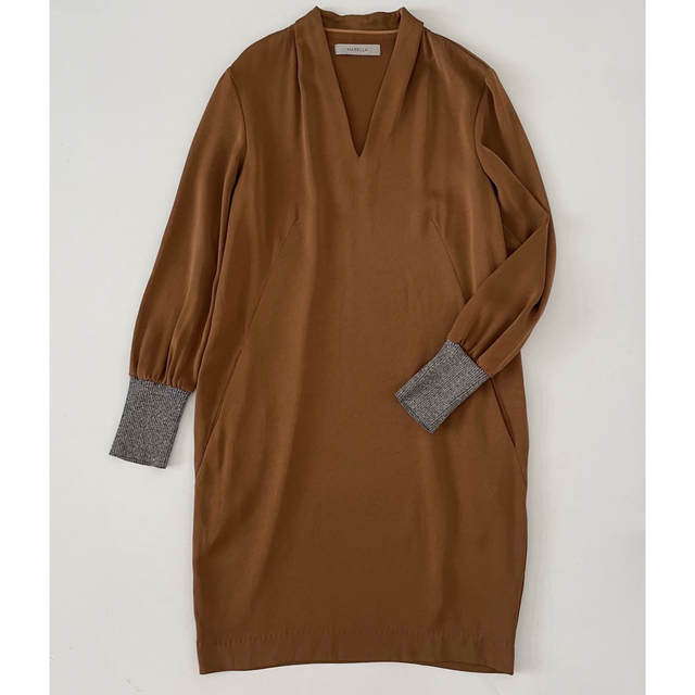 Max Mara(マックスマーラ)のMARELLA マレーラ Vネック プルオーバーワンピース 38 茶系 レディースのワンピース(ひざ丈ワンピース)の商品写真