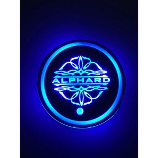 トヨタ(トヨタ)のアルファードロゴ入り　LEDコースター　ドリンクコースター　ALPHARD(車内アクセサリ)