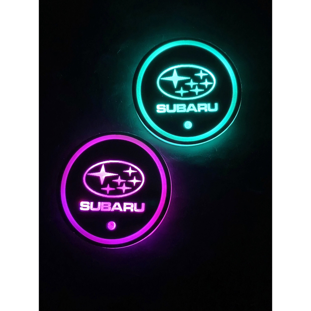 スバル(スバル)のSUBARUロゴ入り　光るLEDコースター　ドリンクコースター 自動車/バイクの自動車(車内アクセサリ)の商品写真