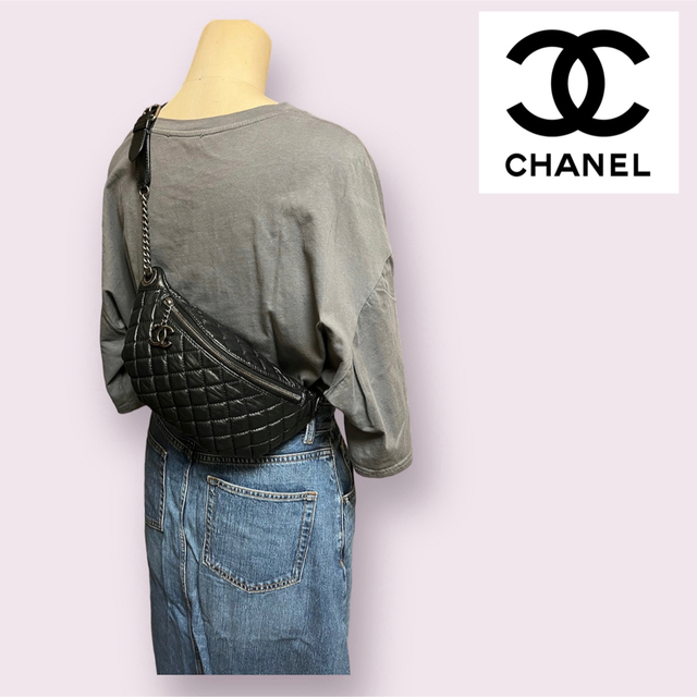 CHANEL(シャネル)の【専用】CHANEL ボディバッグ クロスボディ マトラッセ ココマーク レディースのバッグ(ショルダーバッグ)の商品写真