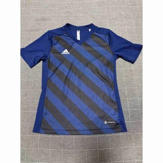 アディダス(adidas)のadidas シャツ　140サイズ(ウェア)