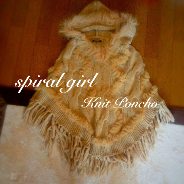 SPIRAL GIRL(スパイラルガール)のspiralgirl.ニットポンチョ レディースのジャケット/アウター(ポンチョ)の商品写真