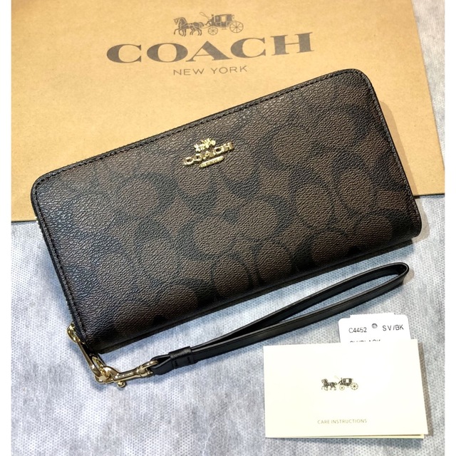 COACH コーチ 長財布 ストラップ シグネチャー ダークブラウン（こげ茶）