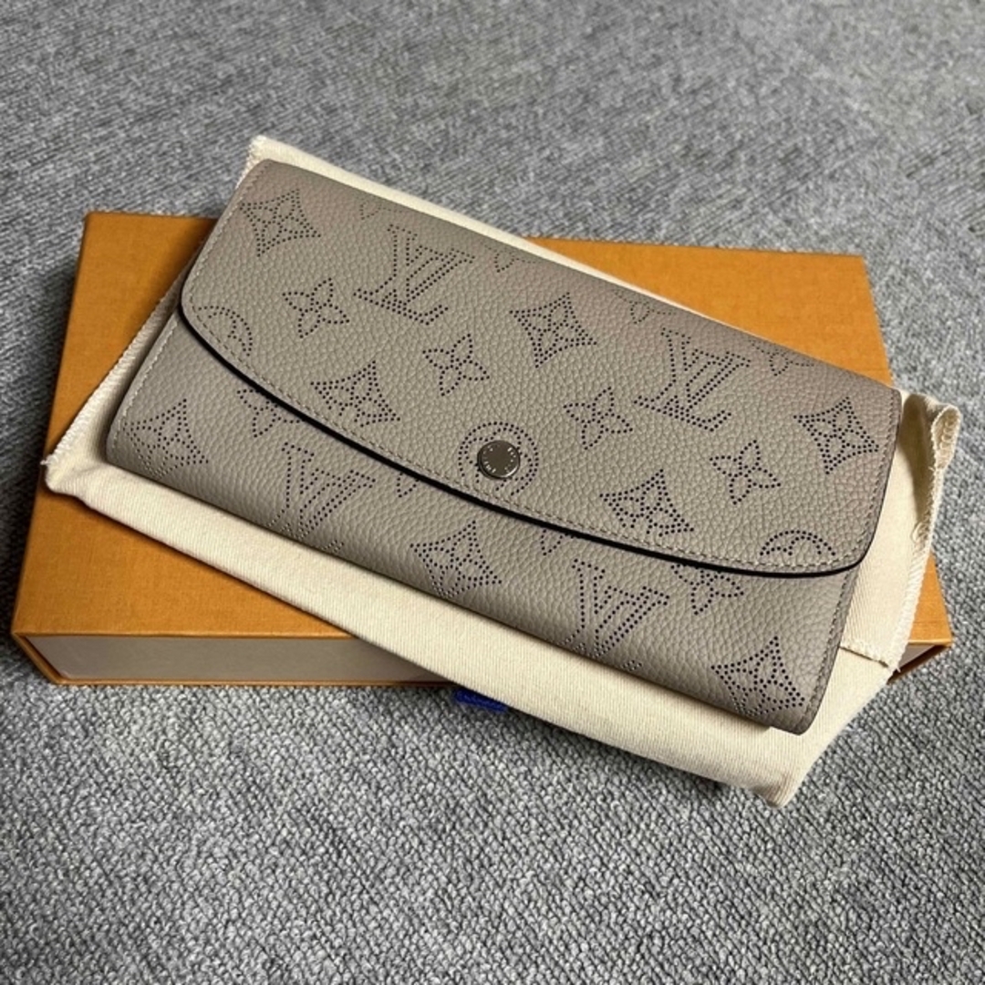 LOUIS VUITTON(ルイヴィトン)のルイヴィトン マヒナ ポルトフォイユ イリス  長財布　ベージュ メンズのファッション小物(長財布)の商品写真