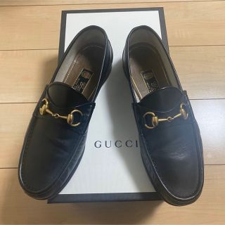 グッチ(Gucci)のGUCCI 1953 ホースビットローファー 黒金 7 グッチ　(スリッポン/モカシン)