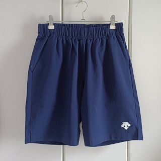 デサント(DESCENTE)の【デサント】ネイビーハーフパンツ/トレーニングウエア/メンズ(ショートパンツ)