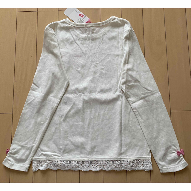 KP(ニットプランナー)のKP ニットプランナー リボンプリントTシャツ 140 キッズ/ベビー/マタニティのキッズ服女の子用(90cm~)(Tシャツ/カットソー)の商品写真