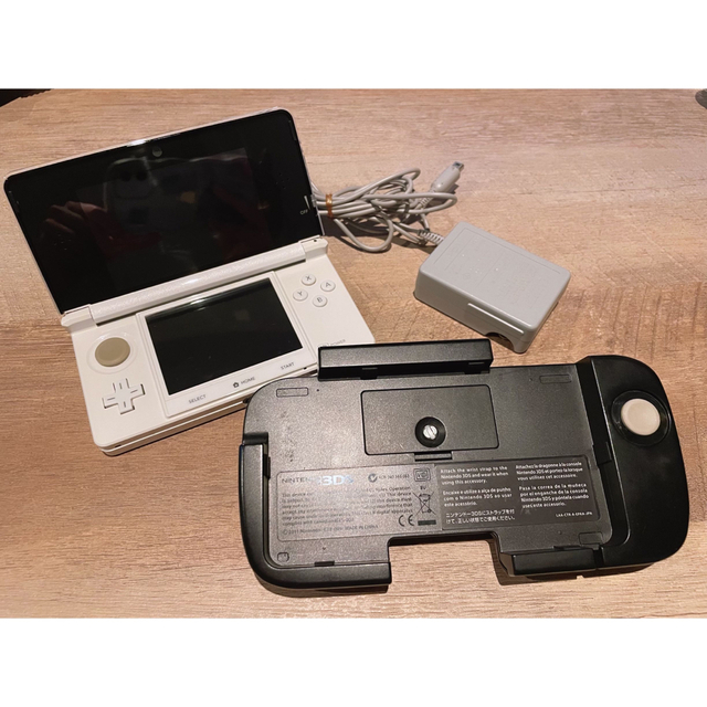 【ソフト付き】3DS アイスホワイト　スライドパッド　充電器　モンハン4