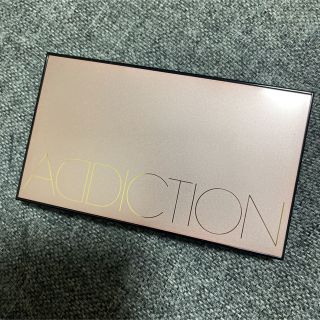 アディクション(ADDICTION)のアディクション8色ケース(アイシャドウ)