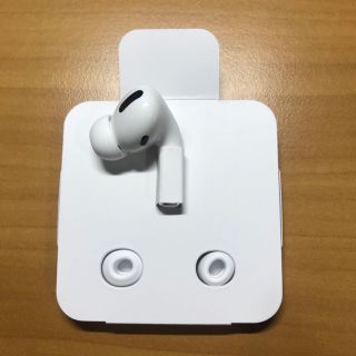 アップル(Apple)の新品 未使用 Airpods Pro A2083 右 R 耳 正規品 Apple(ヘッドフォン/イヤフォン)