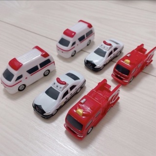 トミカ　緊急車両　消防車　ポンプ車　パトカー　パトロールカー　救急車　ソフビ(電車のおもちゃ/車)