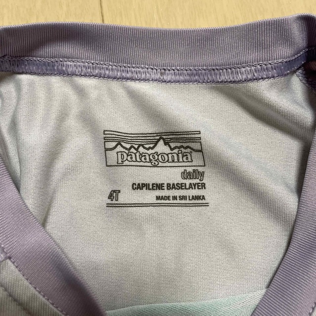 patagonia(パタゴニア)のパタゴニア 4T キャプリーンデイリー キッズ/ベビー/マタニティのキッズ服男の子用(90cm~)(Tシャツ/カットソー)の商品写真