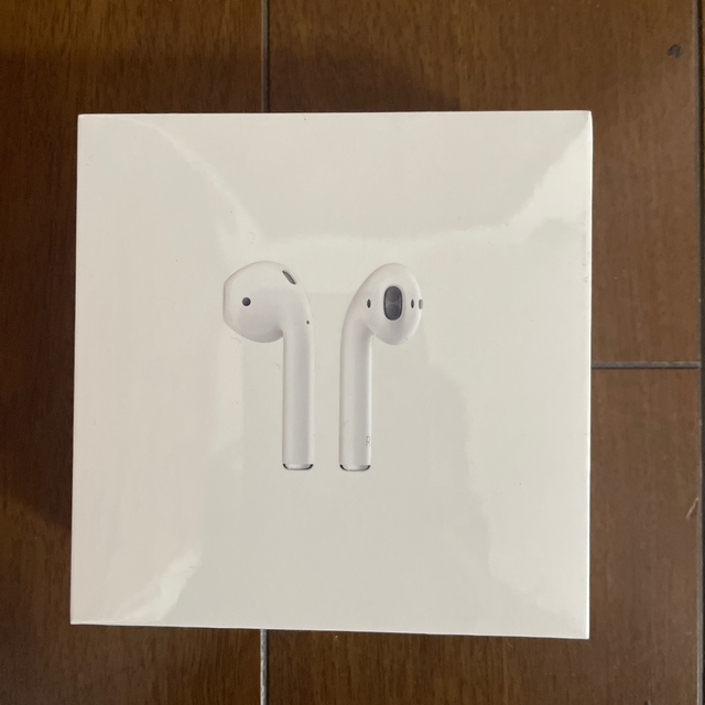 APPLE AirPods with Charging Case MV7N2J/