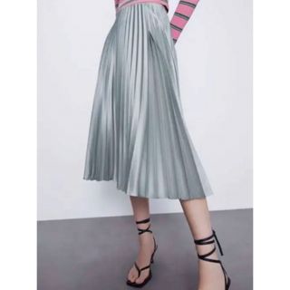 ザラ(ZARA)のロングスカート ZARA プリーツ レザー フェイクレザー(ロングスカート)