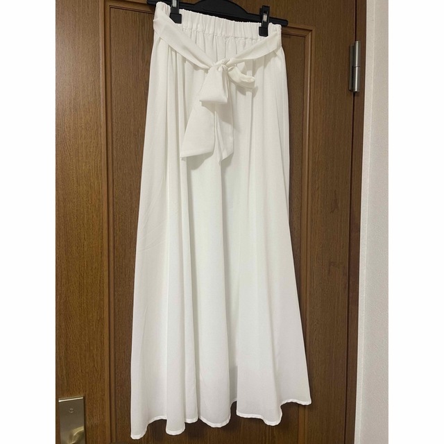 alicia adams alpaca(アリシアアダムスアルパカ)のロングスカート 白 レディースのスカート(ロングスカート)の商品写真