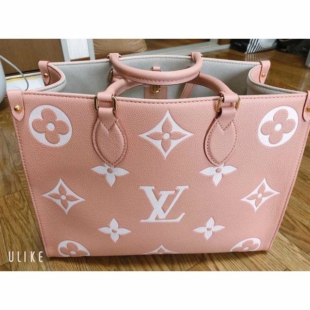 LOUIS VUITTON(ルイヴィトン)のルイヴィトン オンザゴー MM レディースのバッグ(ハンドバッグ)の商品写真