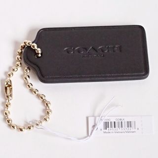 コーチ(COACH)の美品COACH【コーチ】革タグ バッグチャーム 黒(キーホルダー)