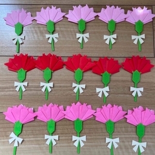折り紙で作ったカーネーション　15本2セットと薔薇のセット(その他)