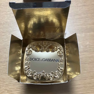 ドルチェアンドガッバーナ(DOLCE&GABBANA)のドルチェ&ガッバーナ ファンデーション(ファンデーション)