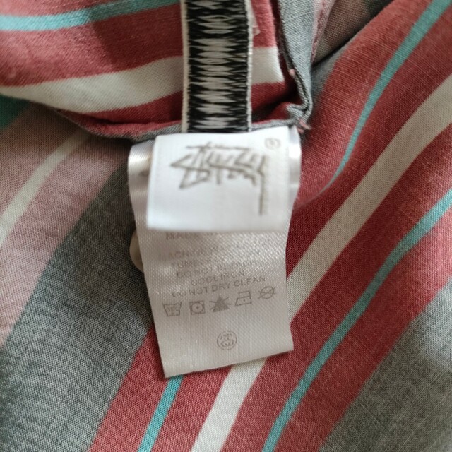 STUSSY(ステューシー)のSTUSSYステューシー　Laguna Beach, CA　ストライプシャツ メンズのトップス(シャツ)の商品写真