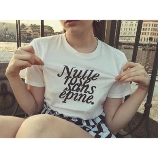 エピヌ(épine)のepine Tシャツ(Tシャツ(半袖/袖なし))