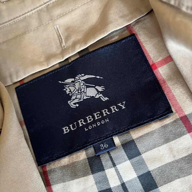 BURBERRY(バーバリー)のバーバリーロンドン　トレンチコート レディースのジャケット/アウター(トレンチコート)の商品写真