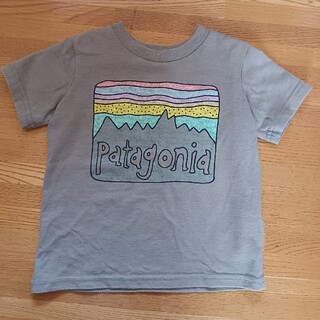 パタゴニア(patagonia)のパタゴニア　Tシャツ　2歳(Tシャツ/カットソー)