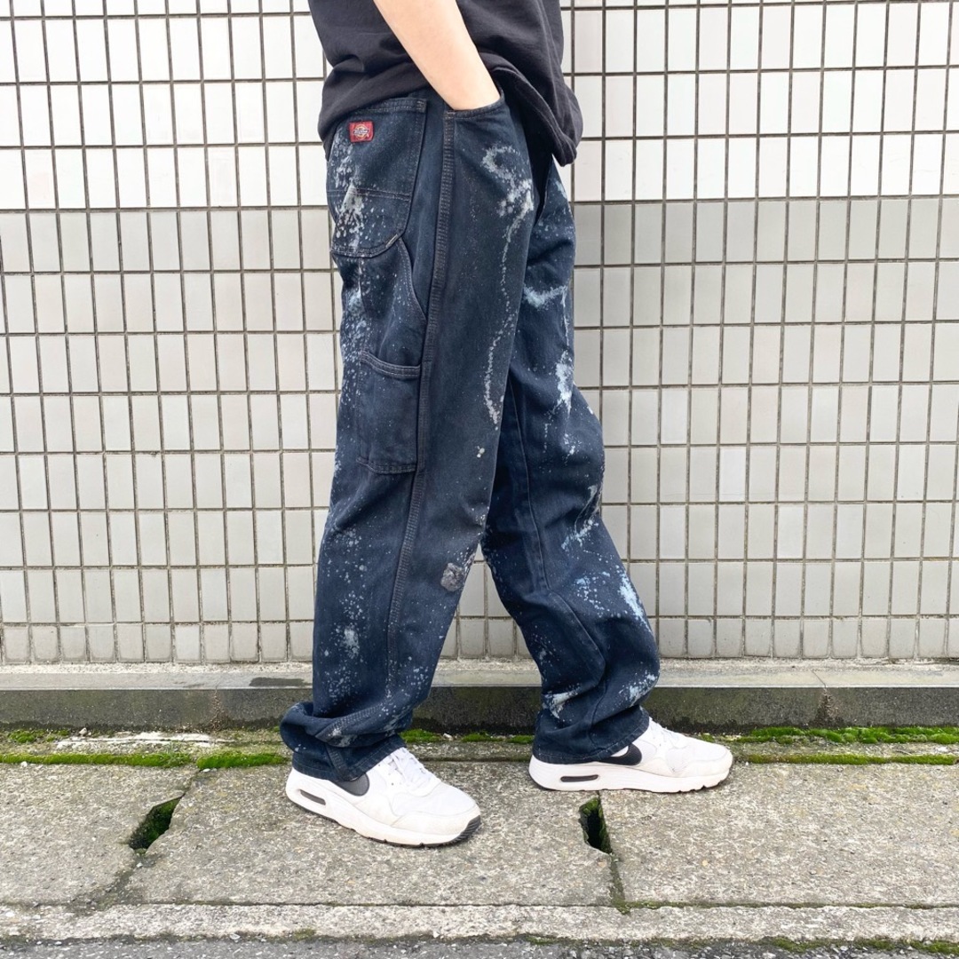 Dickies(ディッキーズ)のUS古着 ディッキーズ Dickies デニム カーペンターパンツ テーパード ブリーチ 後染め LU200RNB サイズ：W37 L34.5 ビッグサイズ ブラック 【中古】 メンズのスーツ(スラックス/スーツパンツ)の商品写真