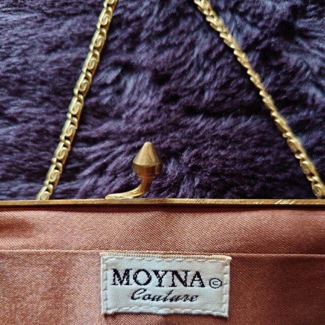 MOYNA(モイナ)のセレブ御用達！！MOYNA モイナ 2WAYシルク＆ビーズクラッチバッグ レディースのバッグ(クラッチバッグ)の商品写真