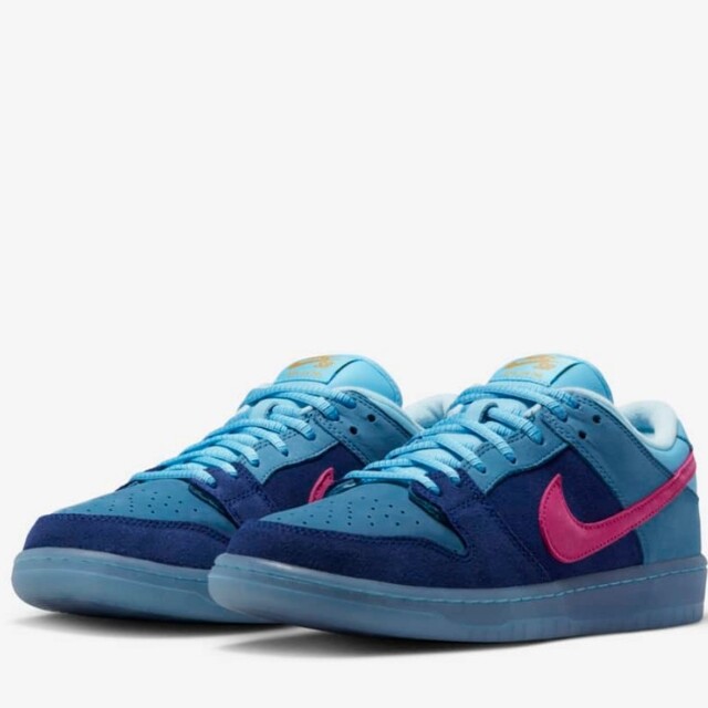 NIKE(ナイキ)のDeep Royal Blue and Active Pink 【28cm】 メンズの靴/シューズ(スニーカー)の商品写真