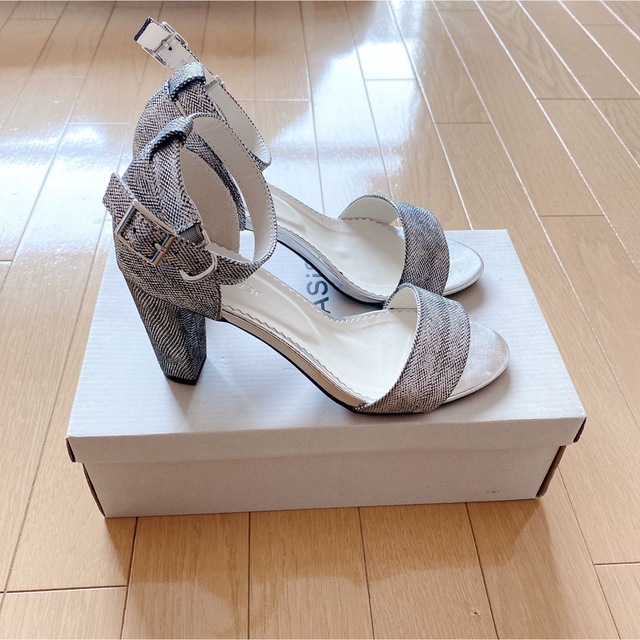 JEANASIS(ジーナシス)の新品未使用！JEANASIS☆サンダル レディースの靴/シューズ(サンダル)の商品写真