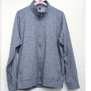 ユニクロ(UNIQLO)のユニクロ　ウルトラストレッチアクティブジャケット(マウンテンパーカー)