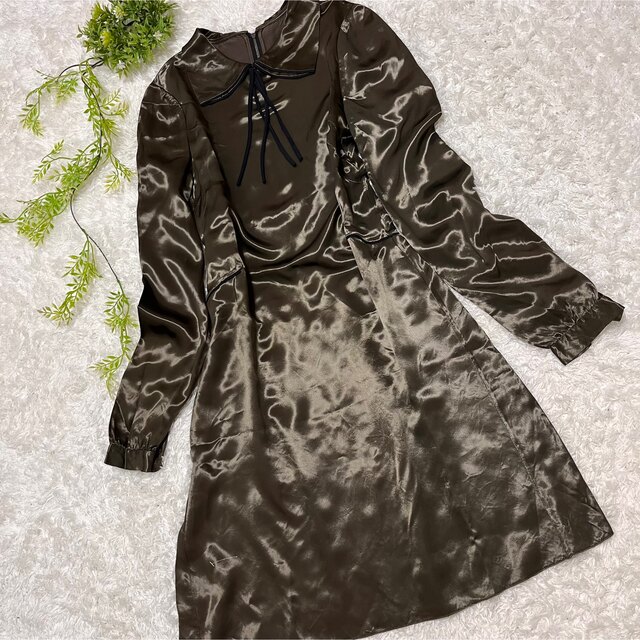 Marni(マルニ)のMARNI マルニ バックジップ サテン ワンピース 襟付き ドレス レディースのワンピース(ひざ丈ワンピース)の商品写真