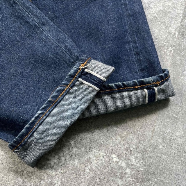 濃紺 80´s ビンテージ リーバイス 501デニムパンツ 赤耳 W28