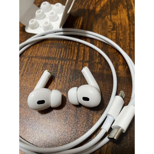 ☆実物の画像☆ AirPods Pro2 エアポッド プロ 第2世代 MQD8 印象のデザイン 9792円 