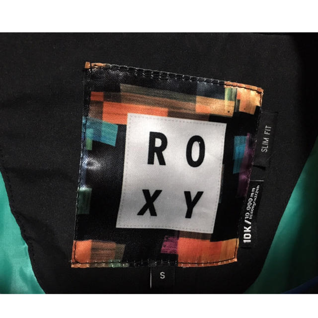 Roxy(ロキシー)の最終値下げ！[美品]ROXYのウェア sサイズ スポーツ/アウトドアのスノーボード(ウエア/装備)の商品写真