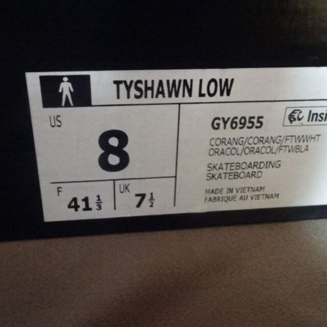 adidas(アディダス)の日本未発売 アディダスSB TYSHAWN LOW 26.0㌢ WHT x OR メンズの靴/シューズ(スニーカー)の商品写真