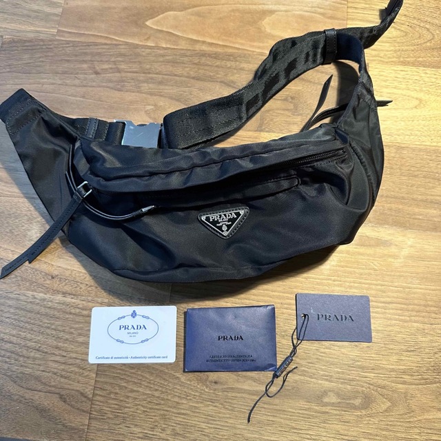 メンズPRADA プラダ ウエストポーチ ボディバッグ - ボディーバッグ メンズPRADA プラダ ウエストポーチ ボディバッグ - ボディーバッグ